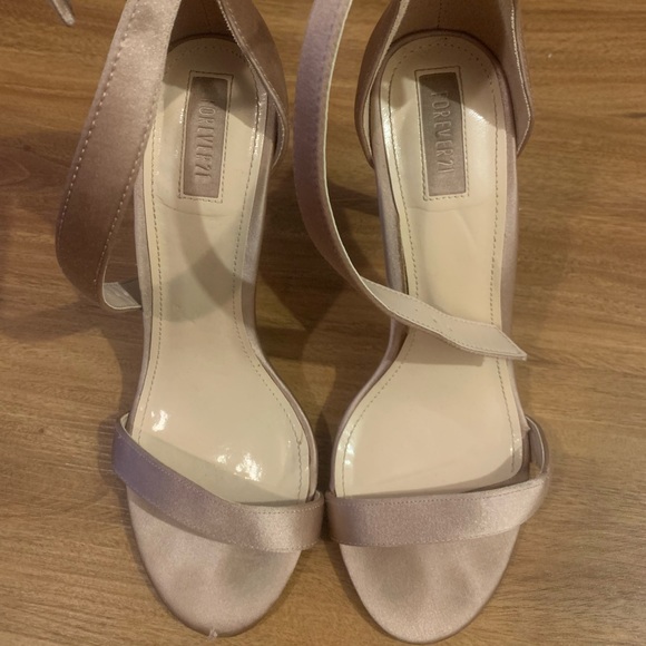 Pink Heels - Picture 1 of 2